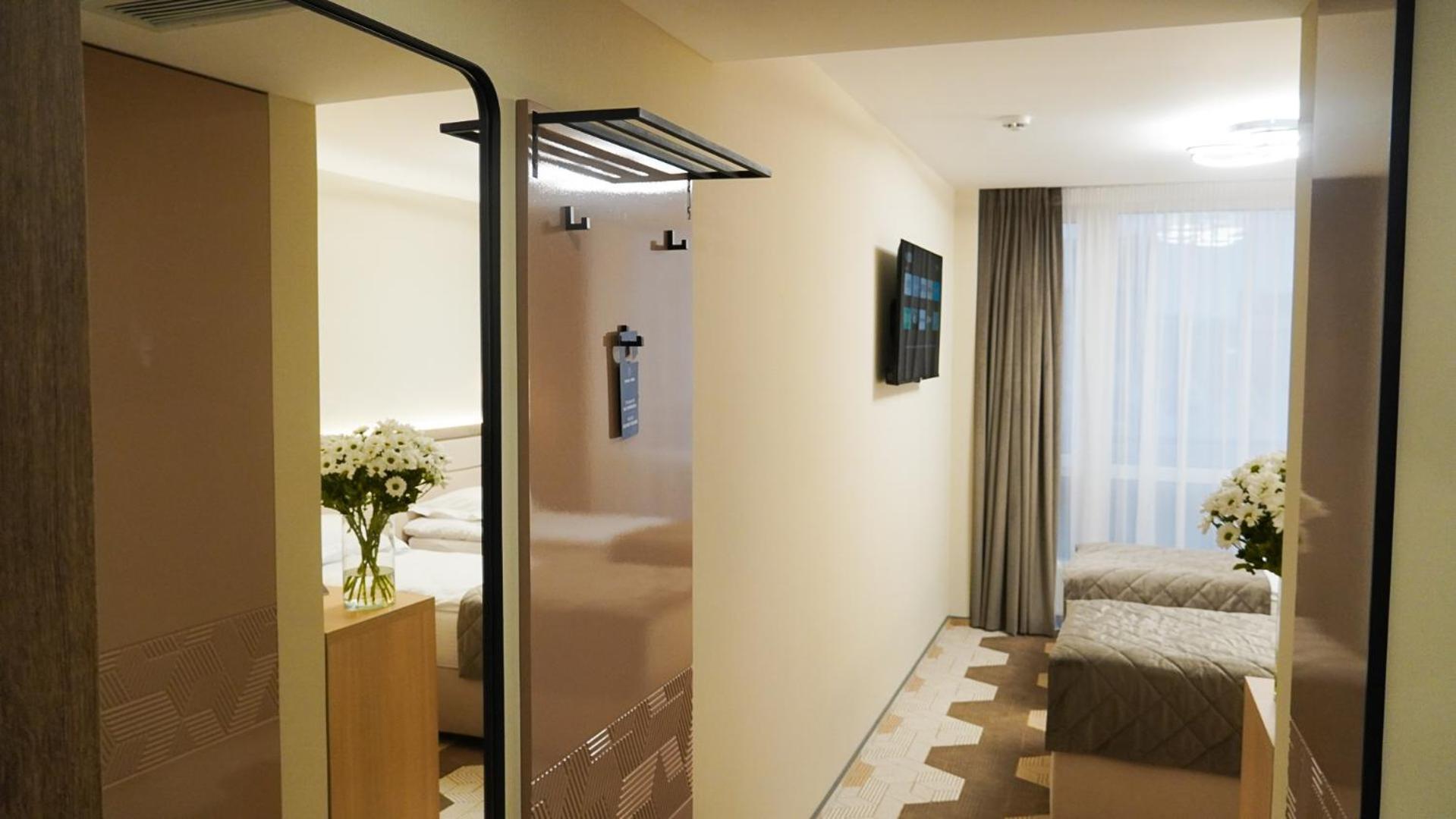 Hotel Tourist Lviv Extérieur photo