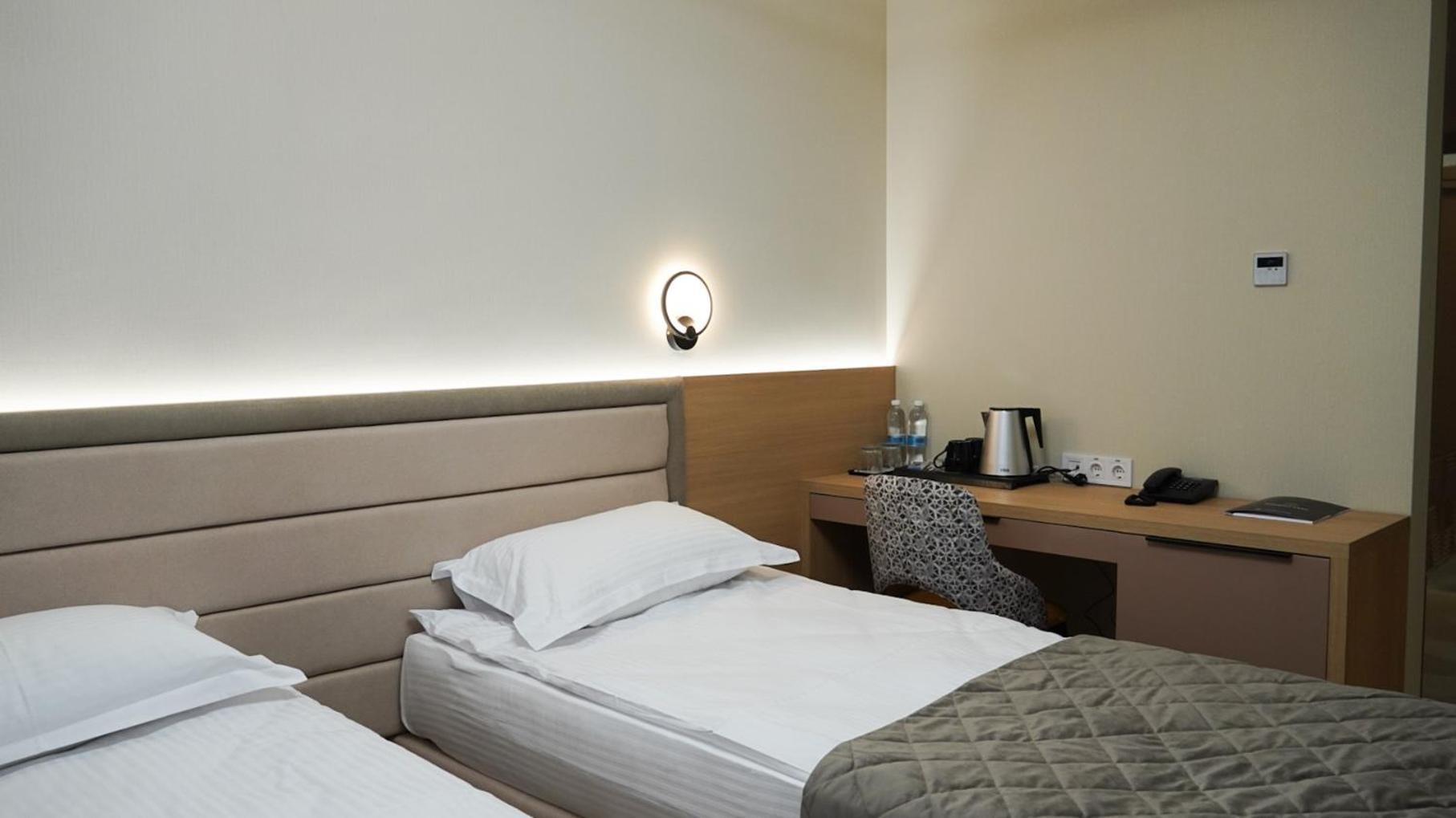 Hotel Tourist Lviv Extérieur photo