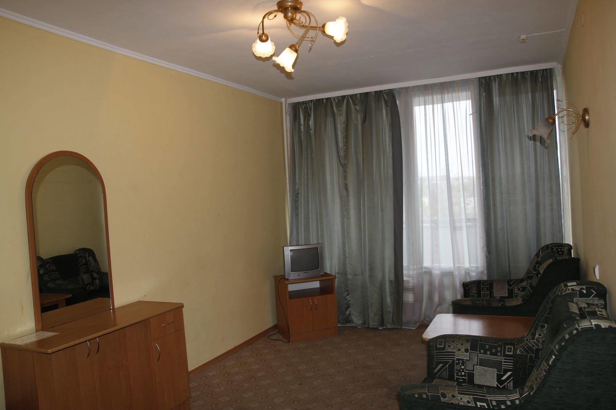 Hotel Tourist Lviv Extérieur photo