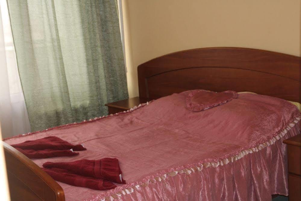 Hotel Tourist Lviv Extérieur photo